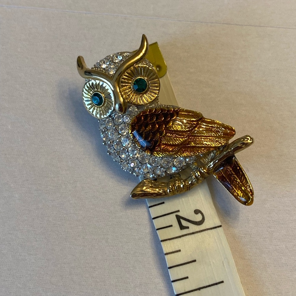 Vintage Gold Tone Owl Brooch | Rhinestone Body & Amber Enamel Wings - Picture 8 of 10